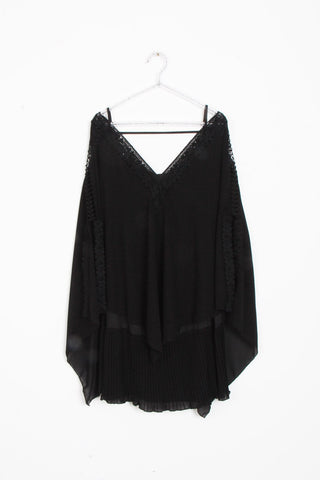Oversized Crochet Layered Slit Kaftan Vest Top