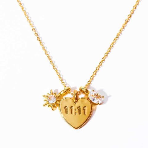 Elegant 18K Gold-Plated Copper Necklace for Mother's Day - Zircon Letters 'Mom' & 'Mama' Choker Pendant - Waterproof Gift of Love