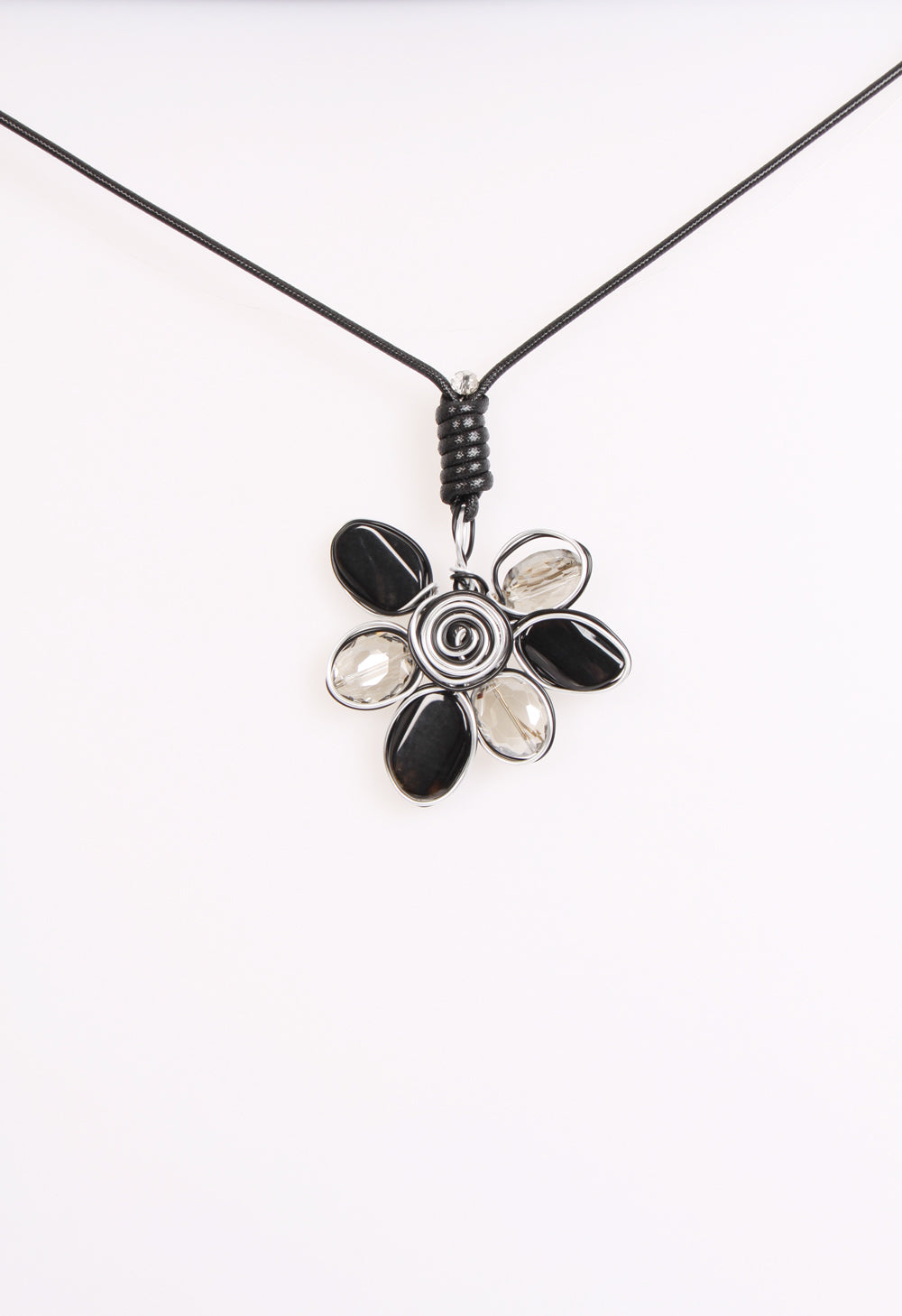 Long Lagen look Twisted Metal two color Stone Necklace