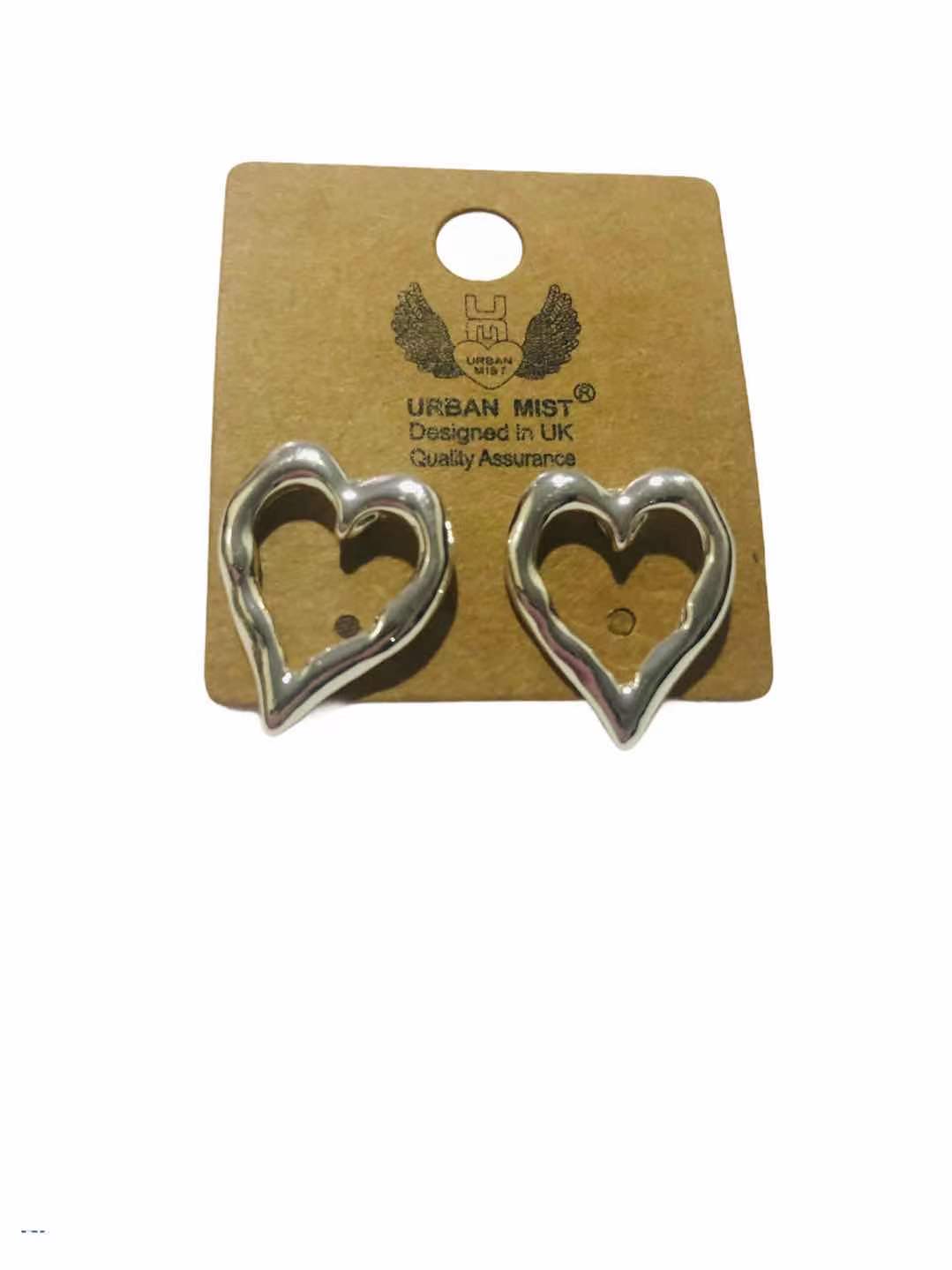 Heart Outline Stud Earrings