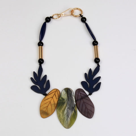 Leaf Patterned Necklace