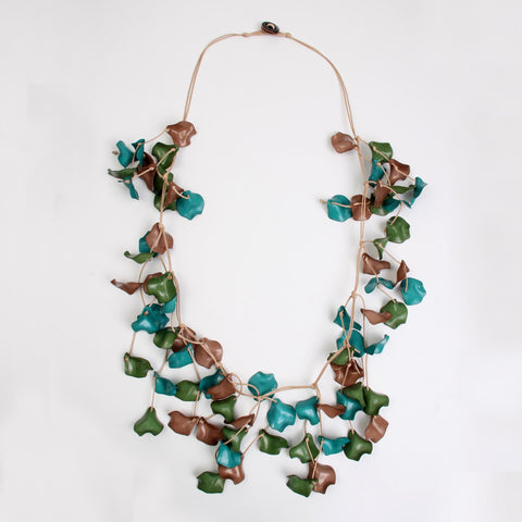 Leafy Patterned Shape Necklace