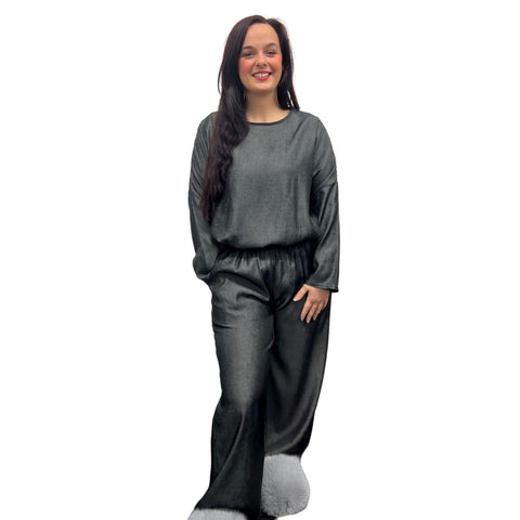 Cozy Knitted Set with Contrast Trim & Stretchy Pants