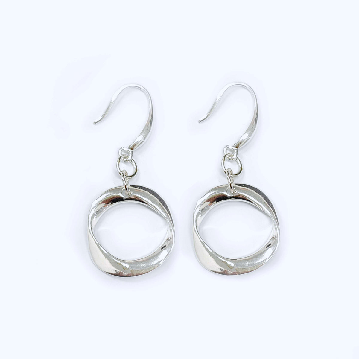 Twisted Oval Earrings Silver