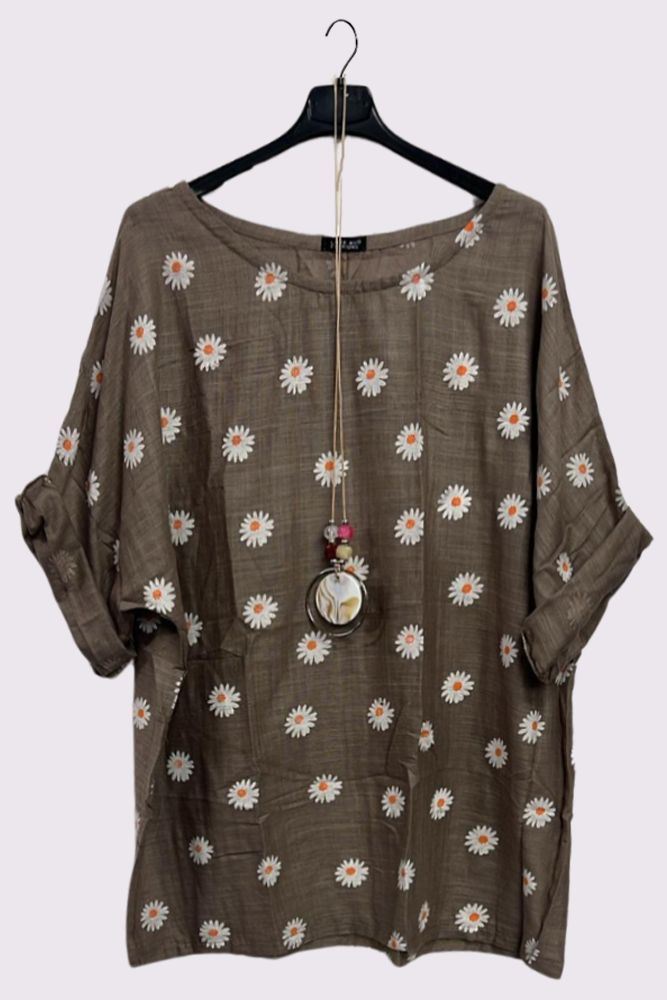 Daisy Flower Print Necklace Cotton Top