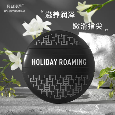 Holiday Roaming Scented Candles – Stylish Aroma Collection in 4 Elegant Colors