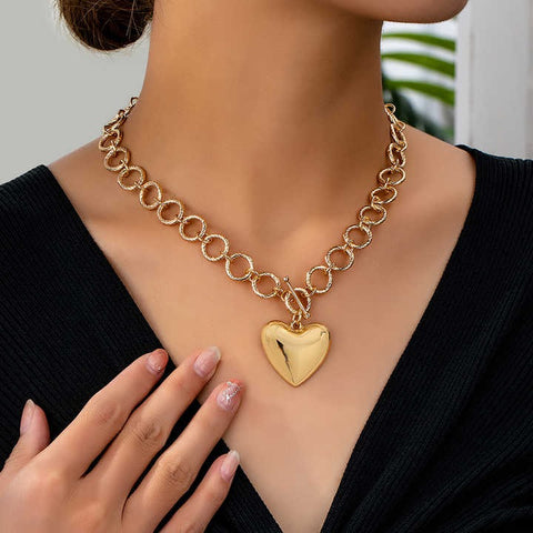 Elegant Custom Love Pendant Necklace – Glossy & Stylish Fashion Jewelry for Women