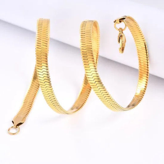 Sleek Gold Herringbone Chain Bracelet