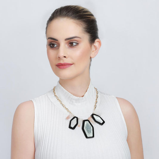 Black & White Bead Elegance Necklace