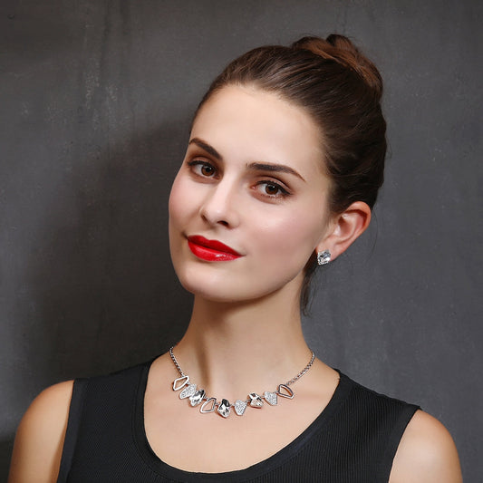 Crystal Shapes Luxurious Necklace Set - Silver