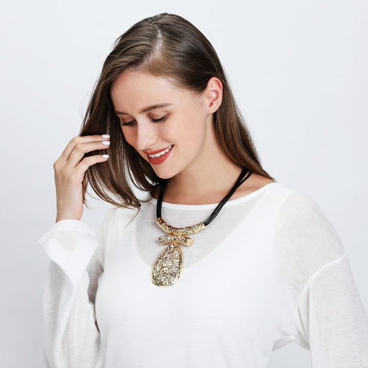 Golden Bloom Pendant Necklace