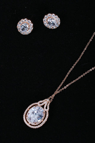 Diamante and jewel Necklace Set
